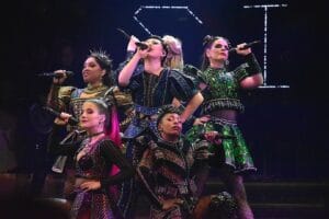 SIX feiert frenetische Deutschland-Premiere in Berlin – The Hype is real! | SIX