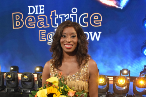 Tina Turner Musical: Aisata Blackman begeistert in "Beatrice Egli Show" - exklusive Fotos
